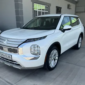 Mitsubishi Outlander 2021