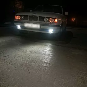 BMW 520 1990