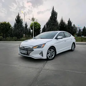 Hyundai Elantra 2020