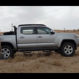 Toyota Tacoma 2016