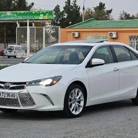 Toyota Camry 2017