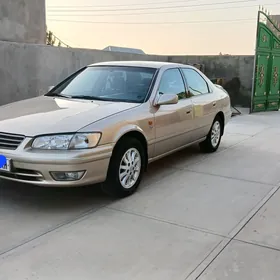 Toyota Camry 2000