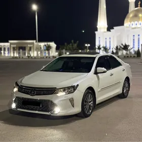 Toyota Camry 2017