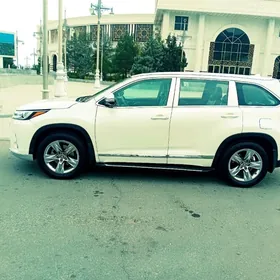 Toyota Highlander 2016