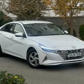 Hyundai Elantra 2021