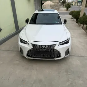 Lexus IS 300 2021