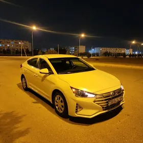Hyundai Elantra 2020