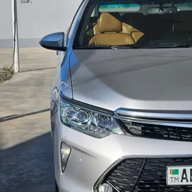 Toyota Camry 2015