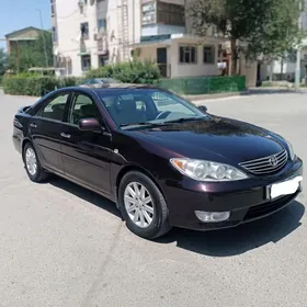 Toyota Camry 2004