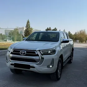 Toyota Hilux 2022