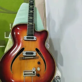 Електронны гитара