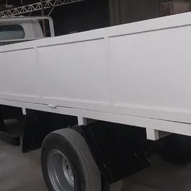 Mitsubishi Canter 2003