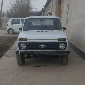 Lada Niva 1985