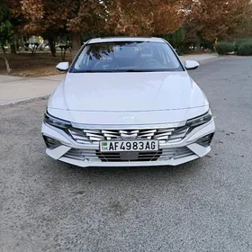 Hyundai Elantra 2025