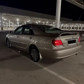 Toyota Camry 2005