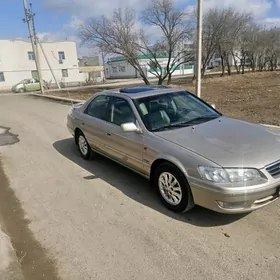 Toyota Camry 2000