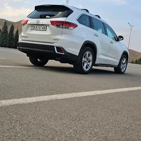 Toyota Highlander 2017