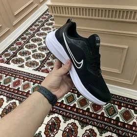 Nike Krasofka
