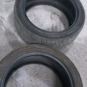 Pakrişga 3 sany 235/45/18