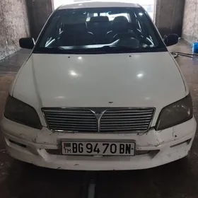 Mitsubishi Lancer 2001