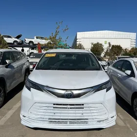 Toyota Sienna 2022