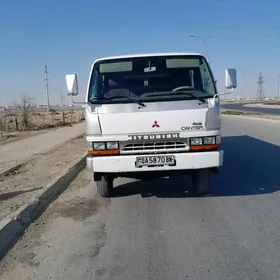Mitsubishi Canter 2004
