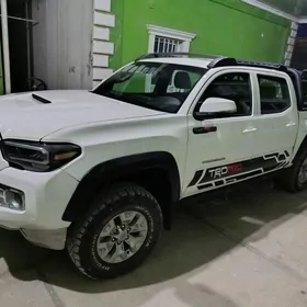 Toyota Tacoma 2021
