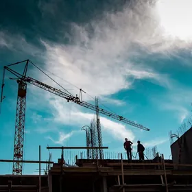 Gurluşyk ussa işgär gerek