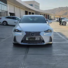 Lexus IS 350 2019