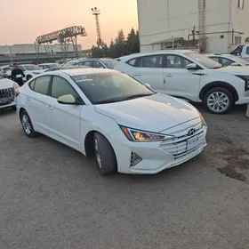 Hyundai Elantra 2020