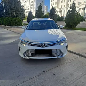 Toyota Camry 2016