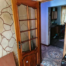 дверь деревянная 1