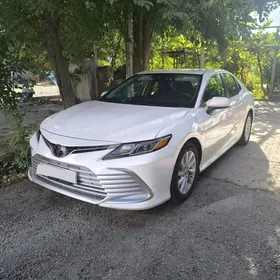 Toyota Camry 2022