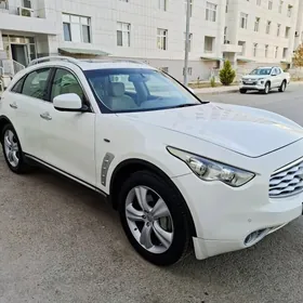 Infiniti FX 2011