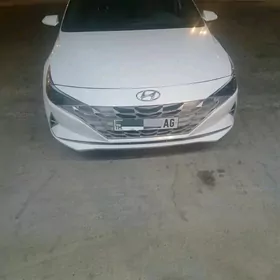 Hyundai Elantra 2021