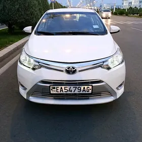 Toyota Yaris 2016