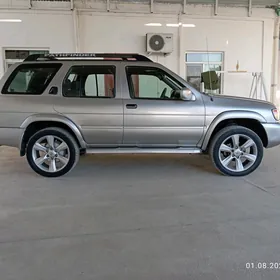 Nissan Pathfinder 2002