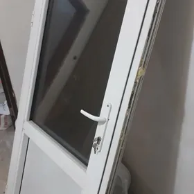 plastika alyumin gapy