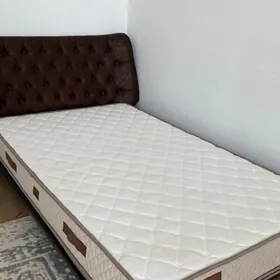 krowat кровать