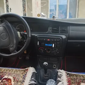 Opel Vectra 1998