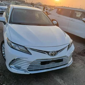 Toyota Camry 2022