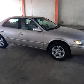 Toyota Camry 1997