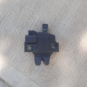 Bagaź zamok karolla 12 model