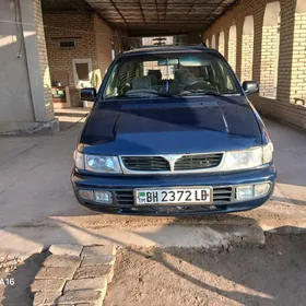 Mitsubishi Chariot 1996