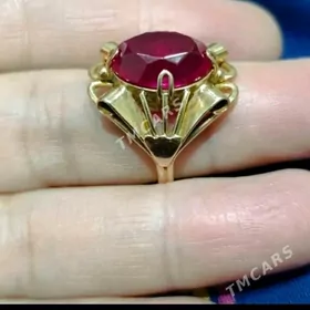 Möÿ yuzuk. Золото.