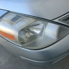 Nissan Versa 2009_2011 Fara