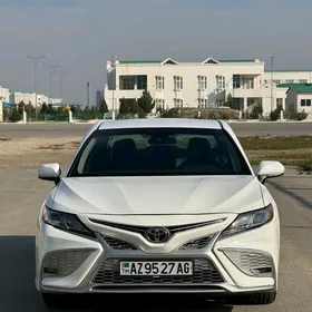Toyota Camry 2024