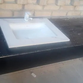 стол для ванной комнаты