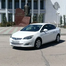 Opel Astra 2013