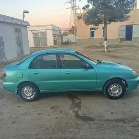 Daewoo Lanos 1998